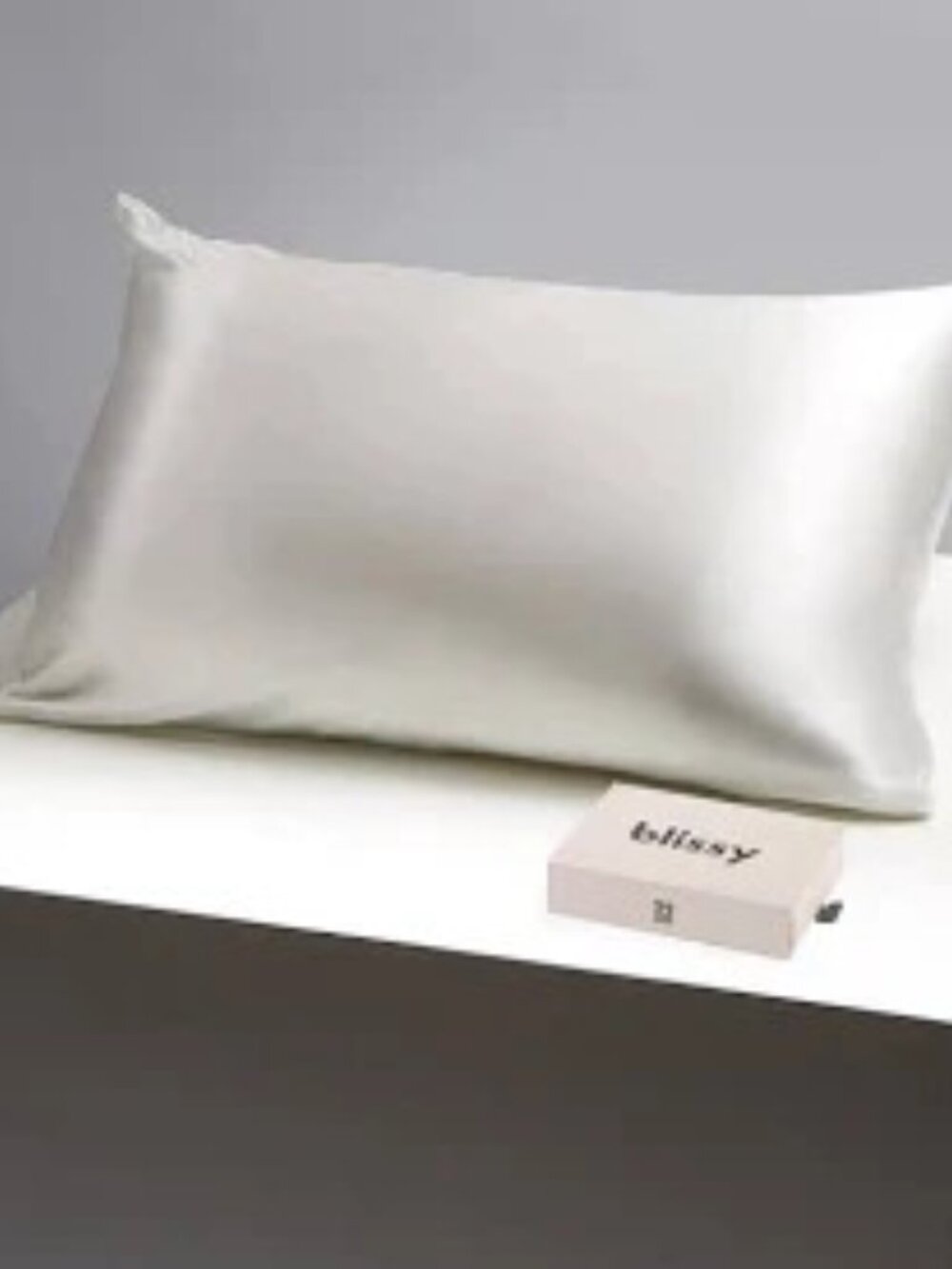Blissy King Silk White Pillow Case in Box 100% Pure Mulberry